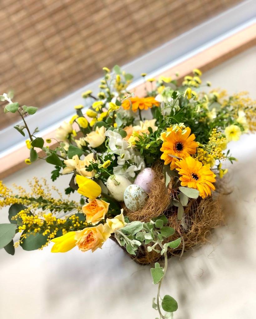 イースターアレンジ2025、春の息吹と色彩の喜び〜大阪フラワー教室〜