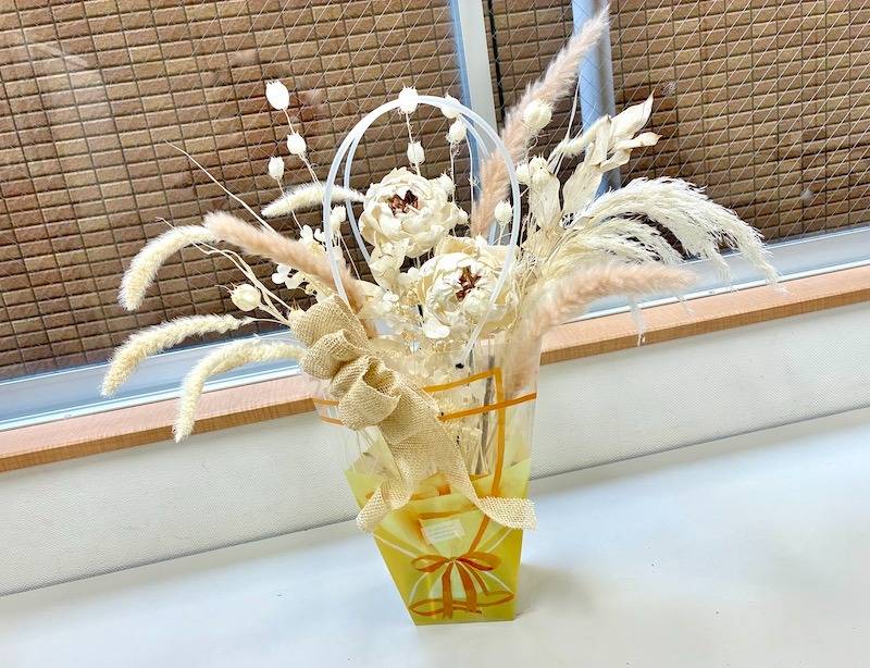フラワー教室 梅田・なかもずから、初秋の訪れパンパスグラス2weyアレンジ